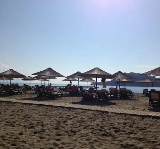 Deniz Otels Bed and Breakfast *